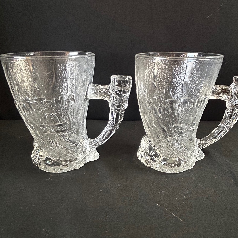 Set of 2 Vintage The Flintstones McDonald's Clear‎ Glass Mugs Fred Wilma